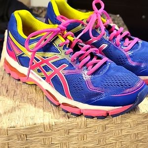 Women's Athletic Sneakers